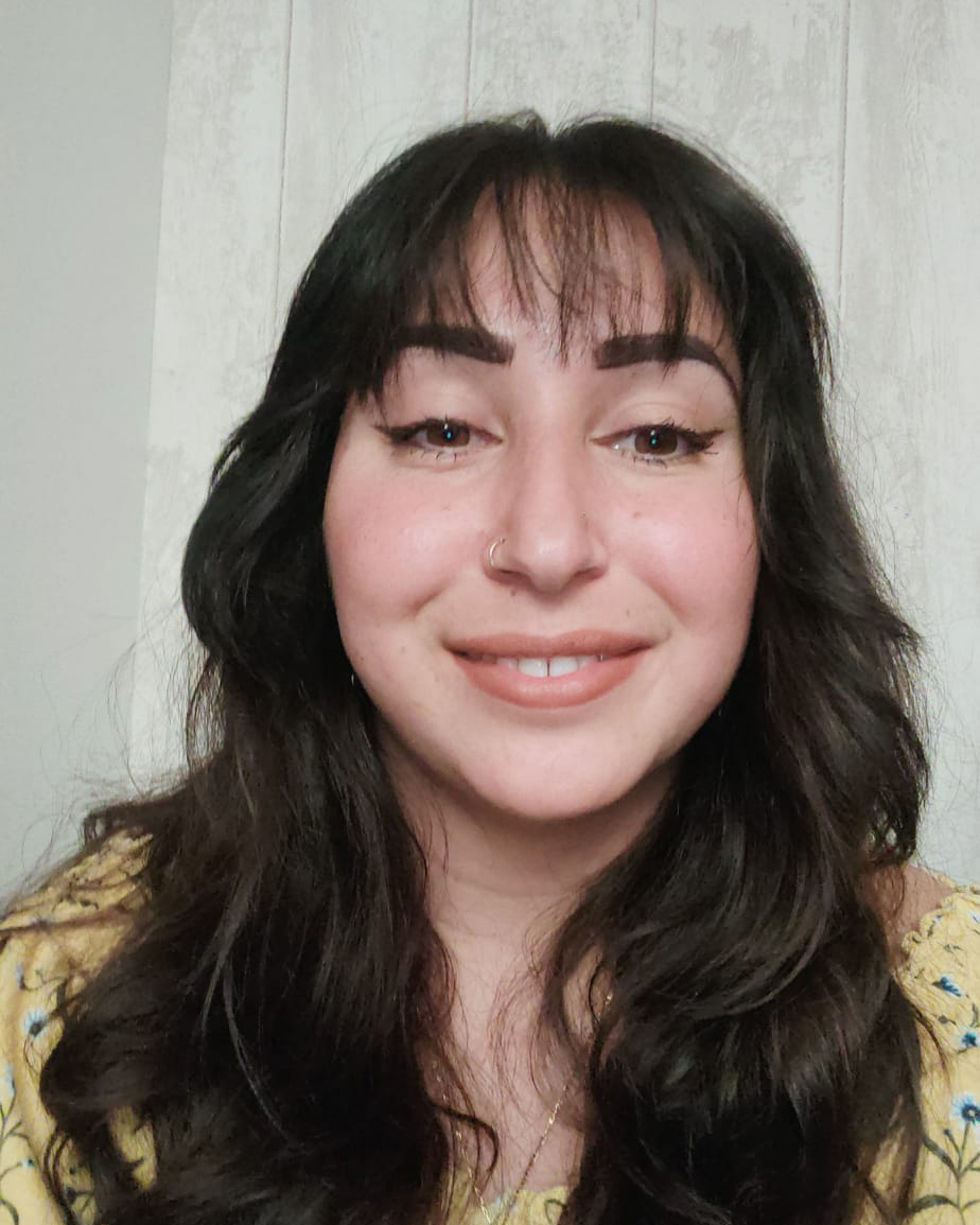  Marie Hakimi