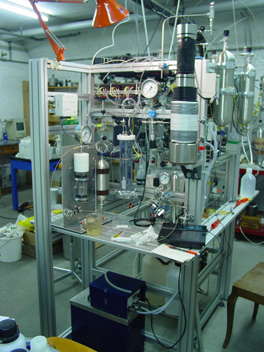 Advective Displacement Apparatus